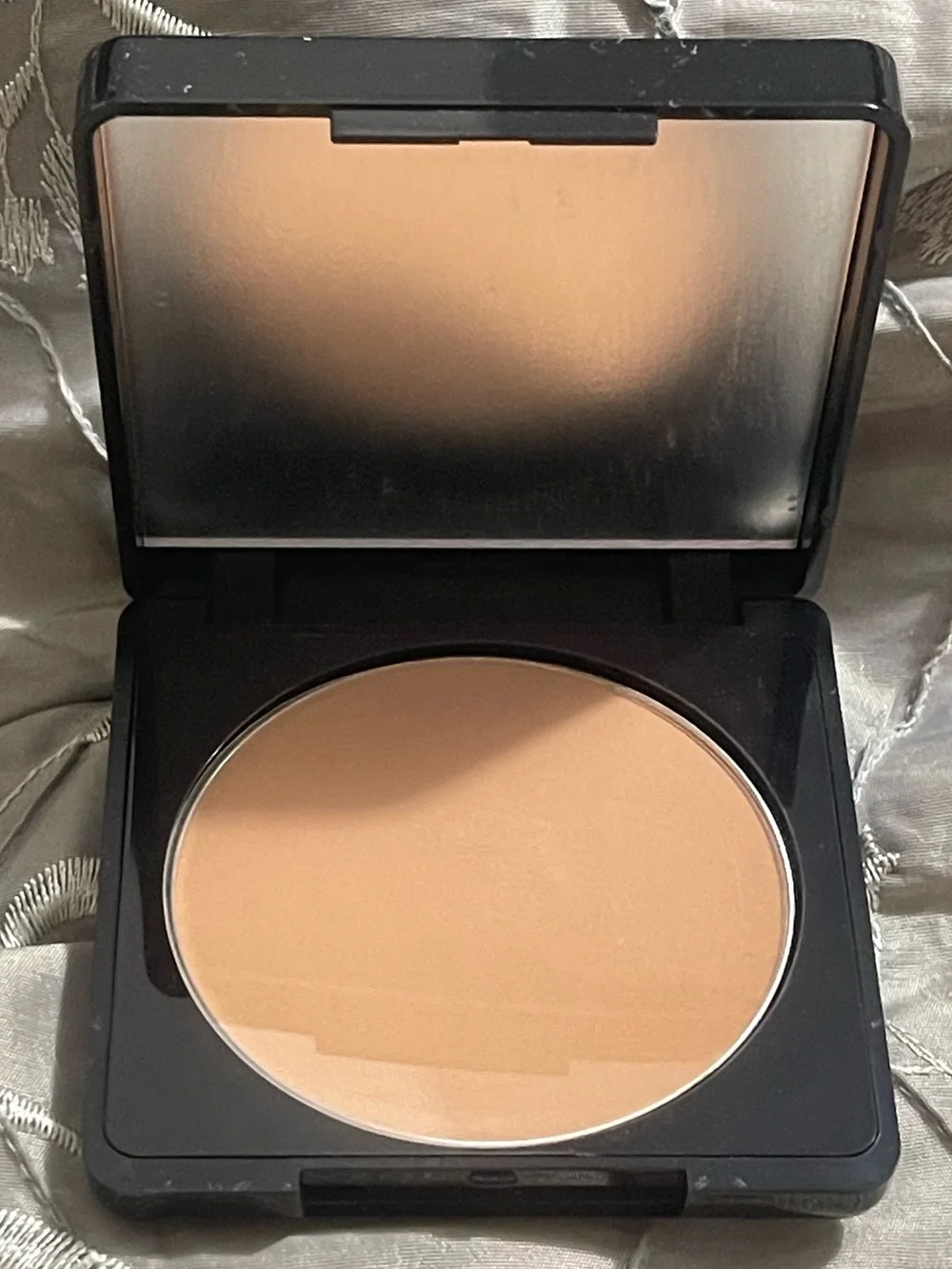 OFRA Press & Set Pressed Setting Powder or Cheek Highlighter Compact -Deep